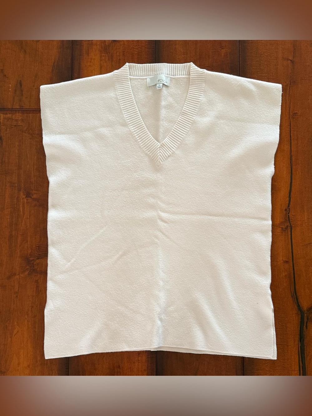 Pinch Cream Knit Sleeveless Sweater